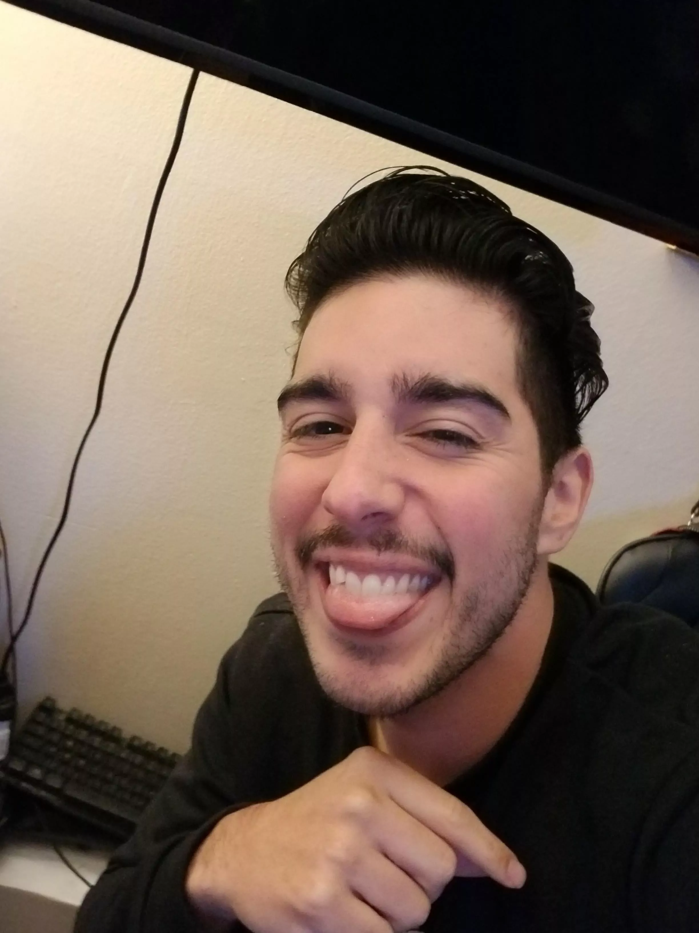 Make sure to join me today! https://chaturbate.com/p/goosy10/?tab=bio