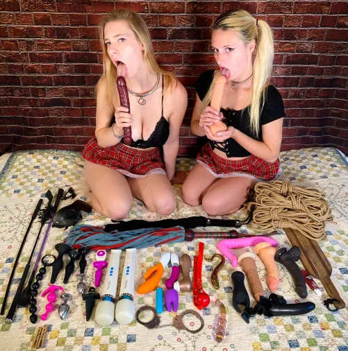 Making dreams come true via VIRTUAL THREESOME [sext] and [cam]. ☁️ Jerk Off Encouragement ALL DAY LONG! Custom or premade G/G [vid] available NOW! 🍆 We've got famous rates, panties, fetish content, and MORE! See menu for details ☁️