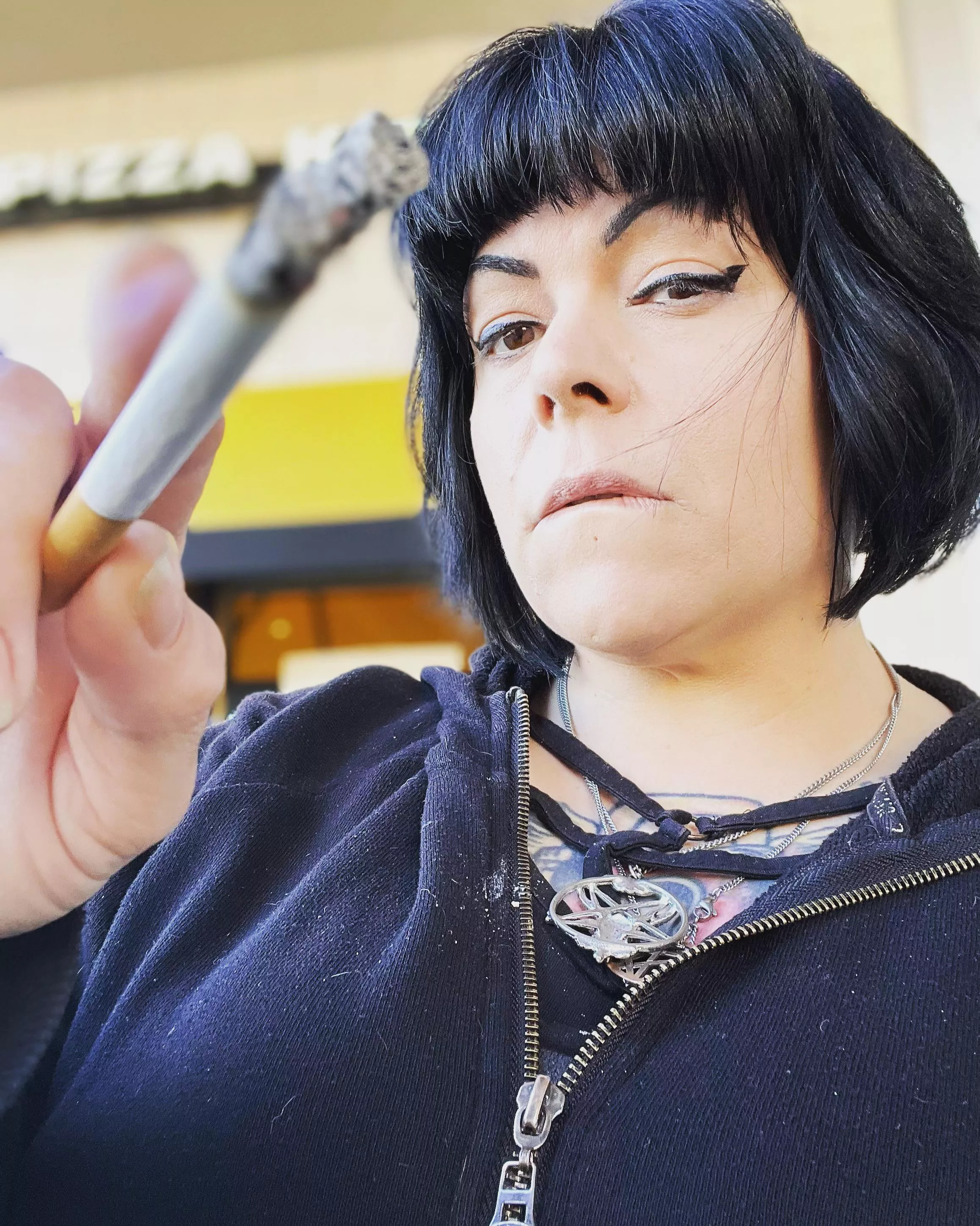 Man eating Mondayππ₯π¬ Man eating Mondayππ₯π¬