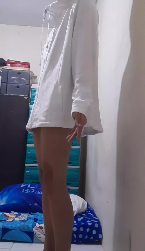 Manifesting Feminine energy >:3 Manifesting Feminine energy >:3