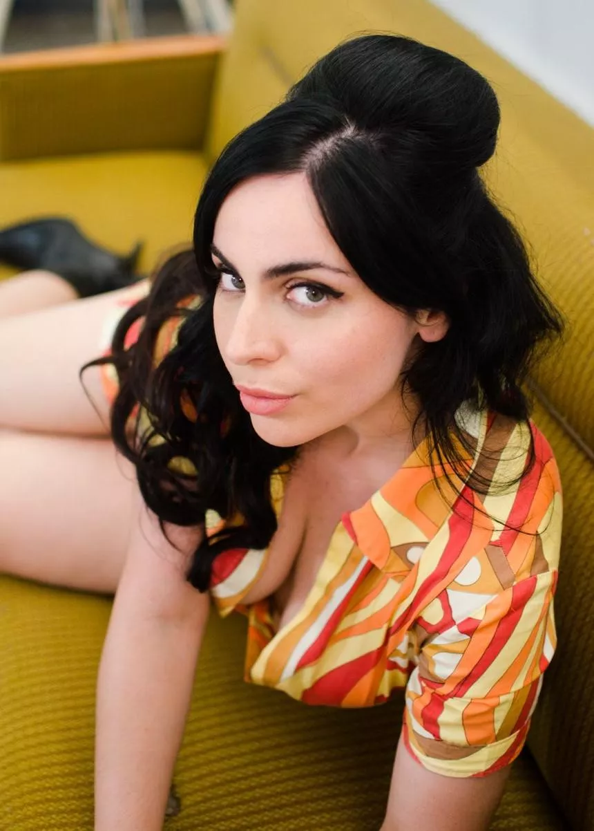 Maria Riot