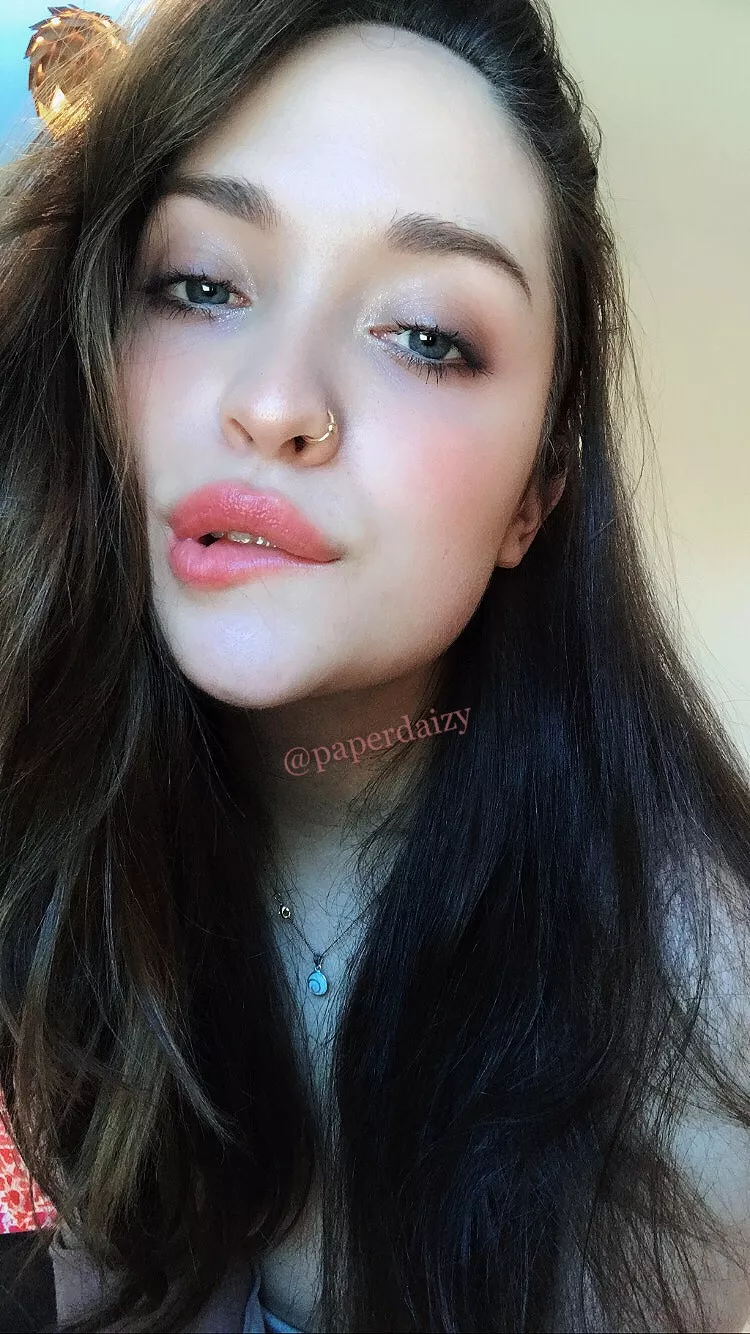 may I have a kiss pls? ? [oc]