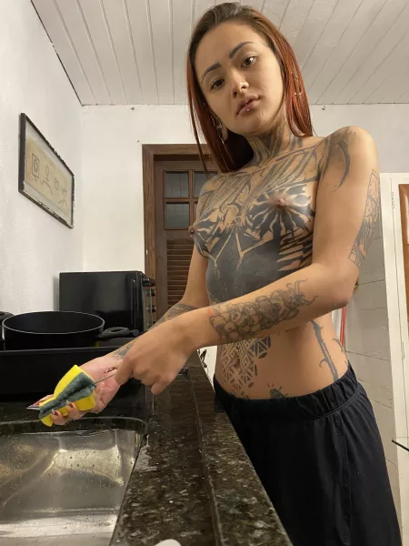 Maybe I can wash your dishes... Maybe I can wash your dishes...