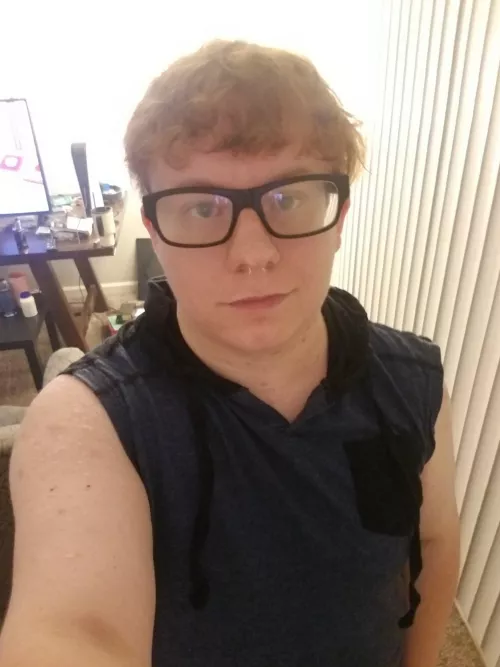 Me, featuring the tallest console I've ever owned. Me, featuring the tallest console I've ever owned.