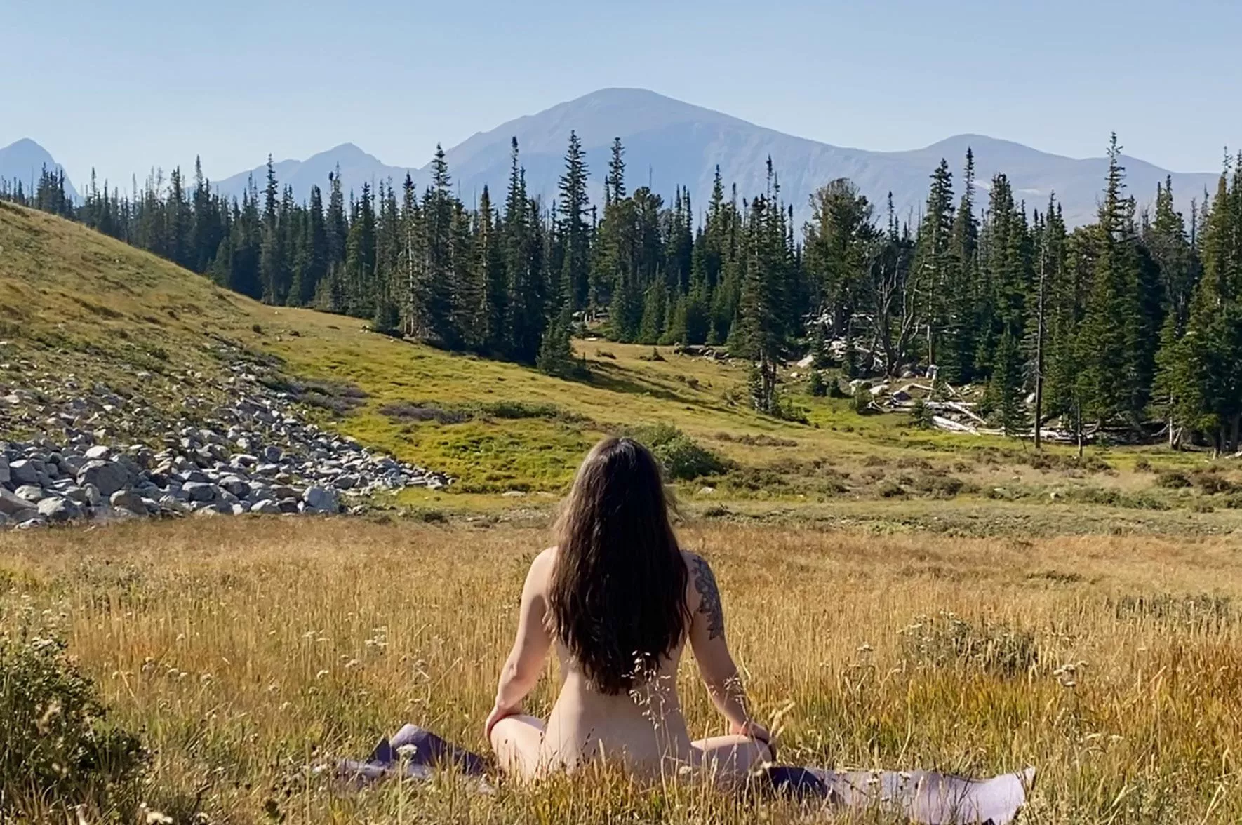 Meditation in the mountains π Meditation in the mountains π