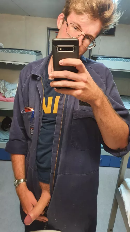 Meet me in my cabin 😈