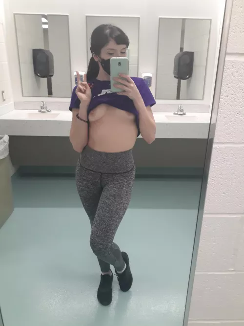 Meet me in the locker room ๐
