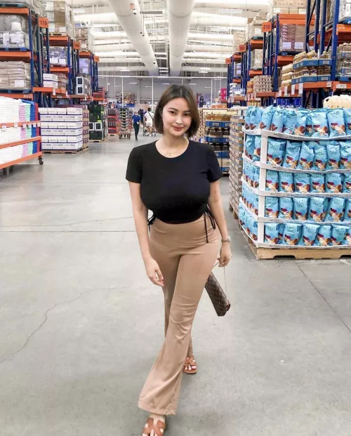 Melons trying to hide Melons trying to hide