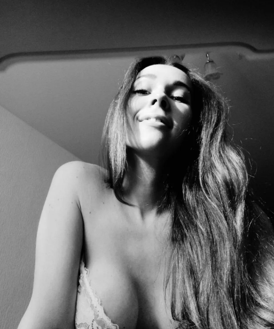 Meow🐱 have a good day Meow🐱 have a good day