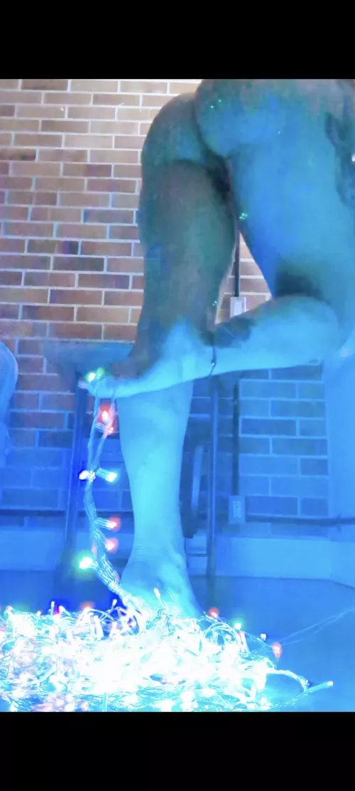 Merry Christmas from my Butt and Bare Feet!