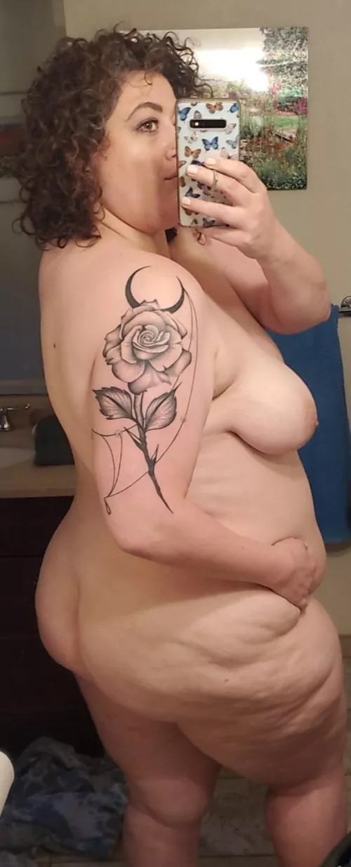 Merry Christmas from your friendly neighborhood 6' BBW [f]