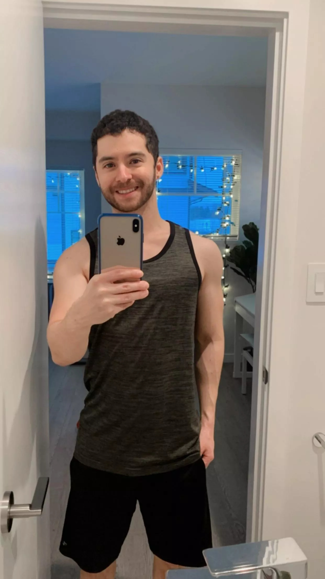 🎄 Merry Christmas to all the gaymers out there! 🌟