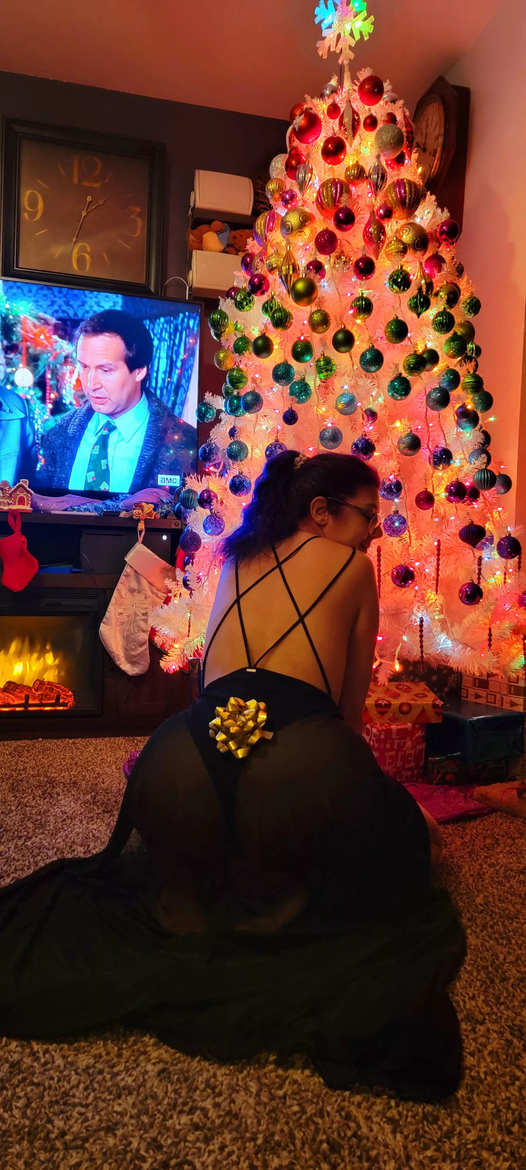 Merry Christmas ya filthy animals 😈 34 bi [f]