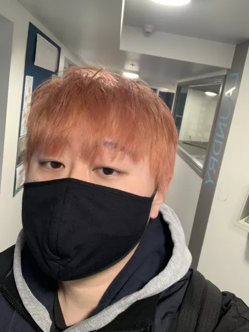 Merry Christmas 🎅🏼 You guys gotta see my pink hair haha I was in public when I took this so excuse my mask 😷 Merry Christmas 🎅🏼 You guys gotta see my pink hair haha I was in public when I took this so excuse my mask 😷