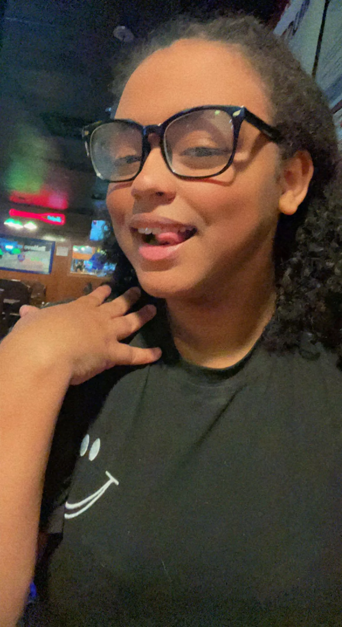 message me if u want to roleplay kinkier the better only if u can handle me being a brat ;) message me if u want to roleplay kinkier the better only if u can handle me being a brat ;)