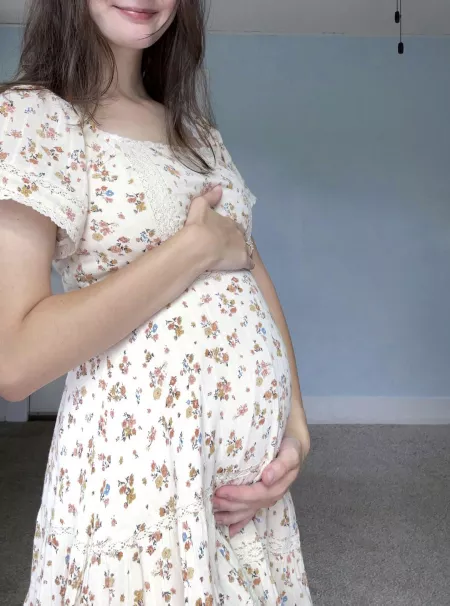 message me to see this pregnant body with no clothes on(;