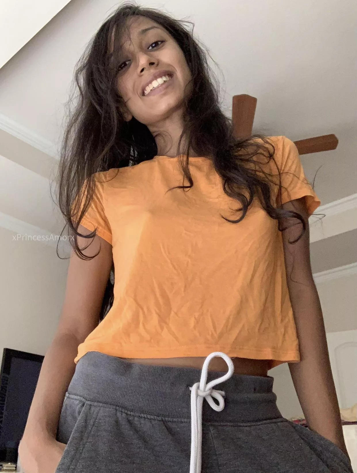Messy hair and no bra! Messy hair and no bra!
