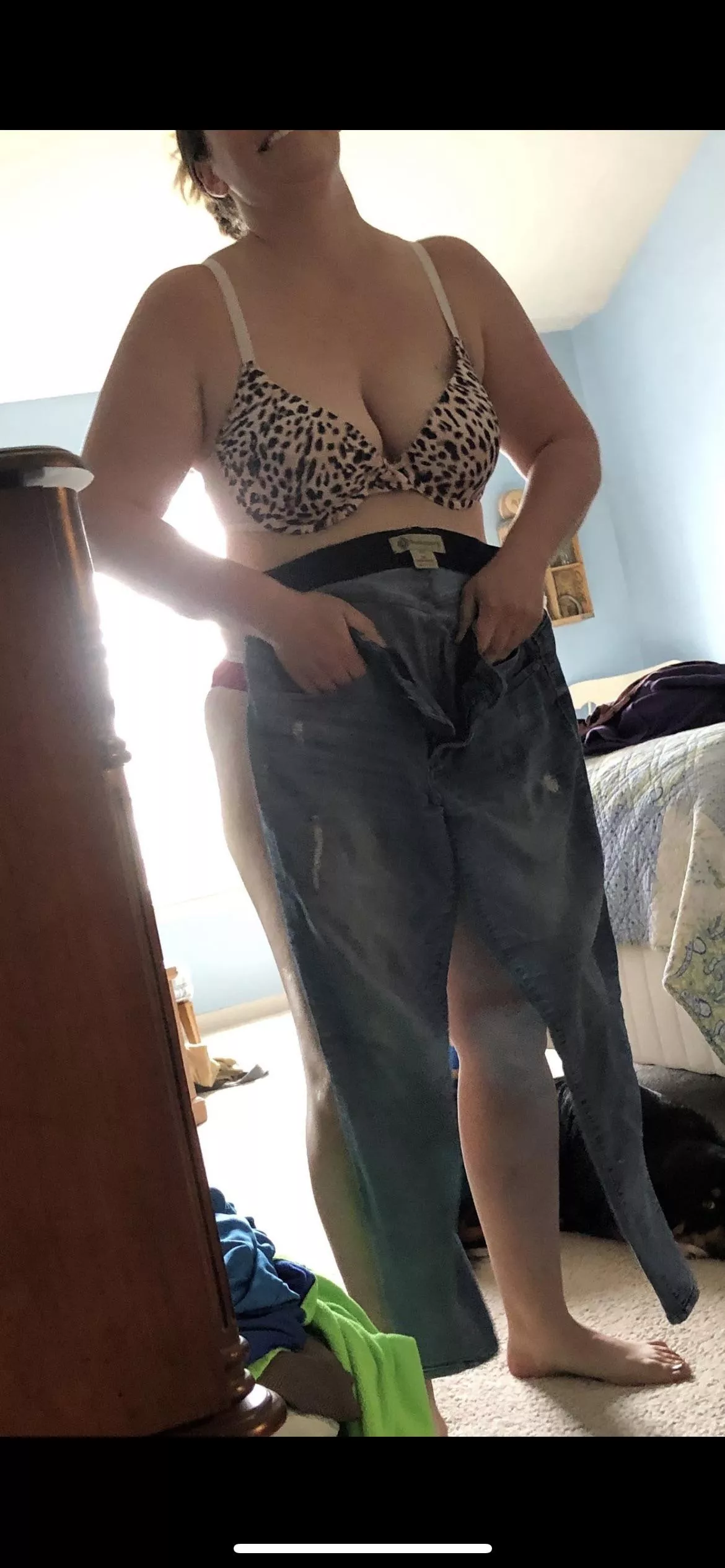 Mid 30 Milf looking to trade. Kik nameless3722 Mid 30 Milf looking to trade. Kik nameless3722
