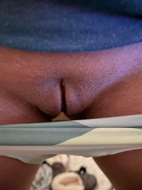 Might be late 30โs with a couple of kids, but I decided to go back to the look of my 20โs. You approve??