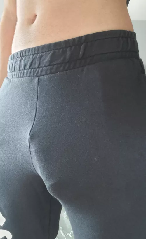 (M)ight need to put on some boxer briefs b4 going to the gym. What do you think? #NY #LongIsland