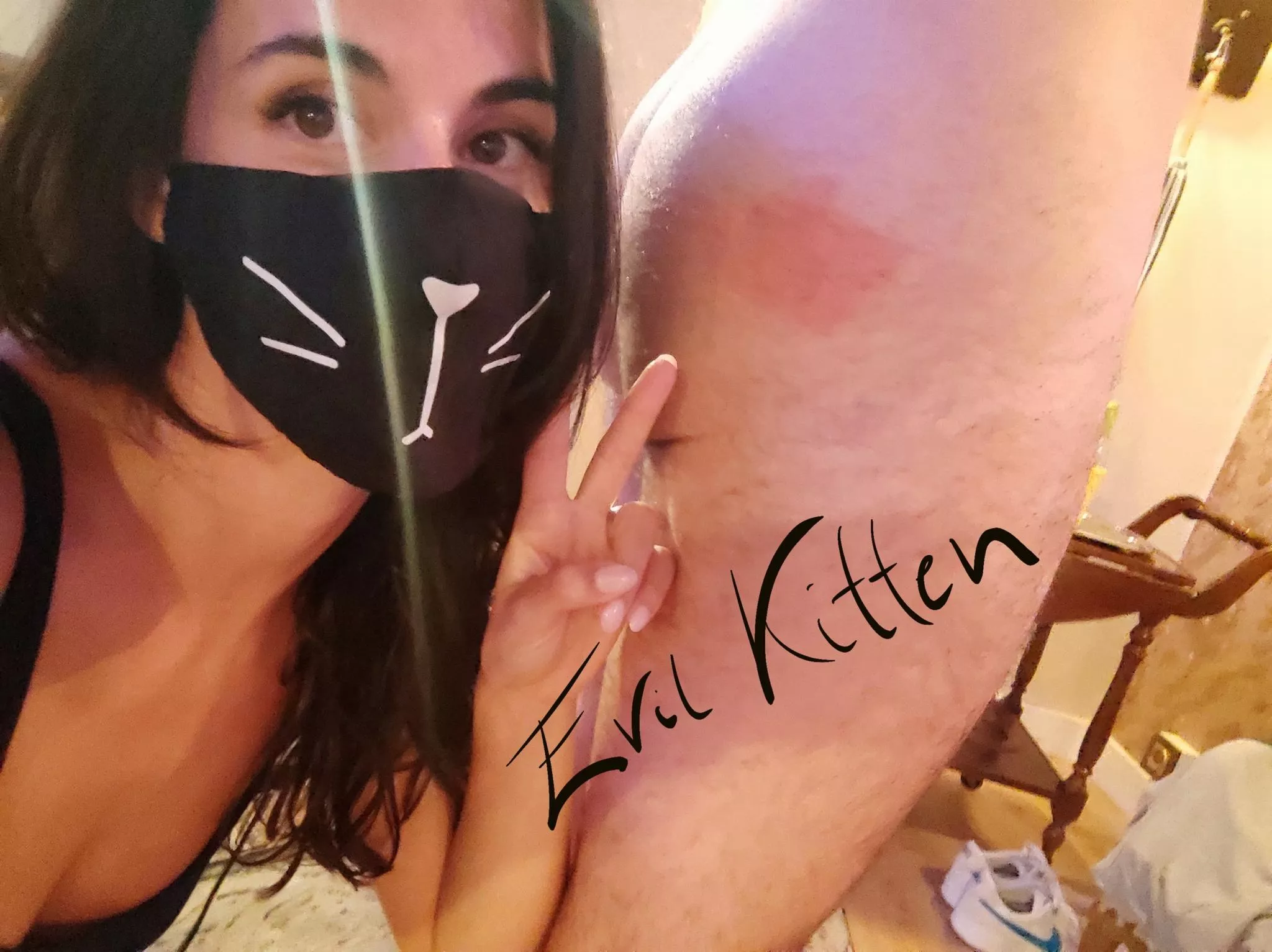 Miki got some marks 👍🏼