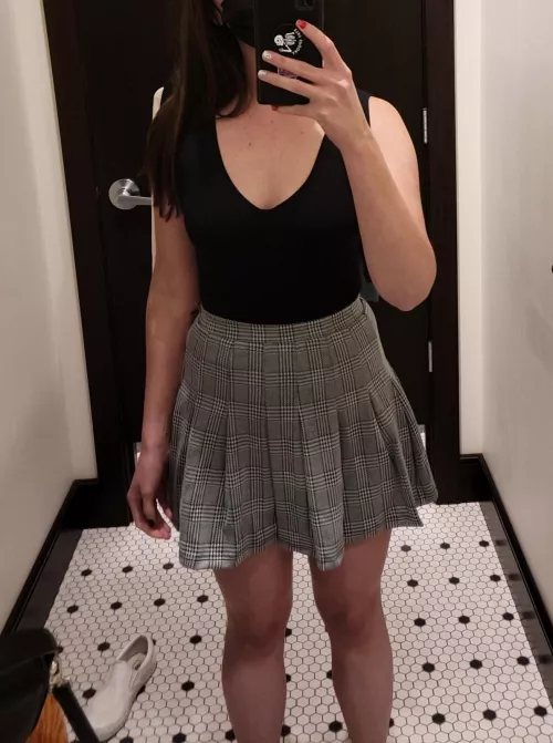 Mild pic, but I love the potential for this skirt Mild pic, but I love the potential for this skirt