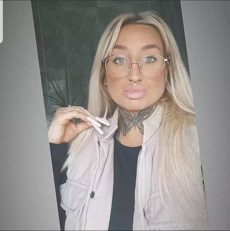 Milfy chav. Absolute trash Milfy chav. Absolute trash