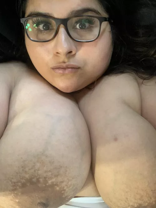 Milky milf Monday Milky milf Monday