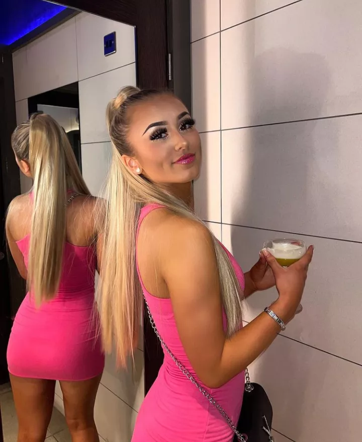 Mirror mirror Mirror mirror