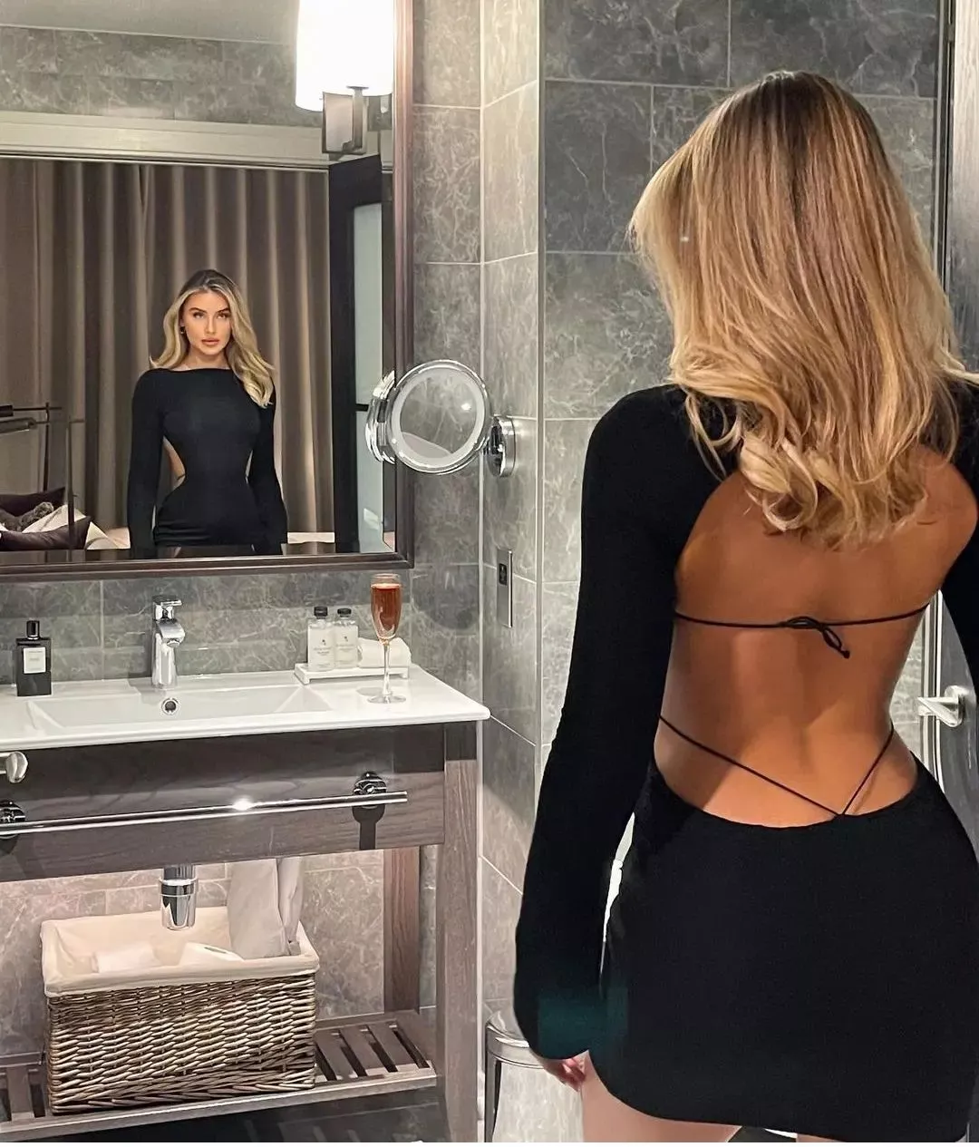 Mirror Mirror On The Wall... Mirror Mirror On The Wall...