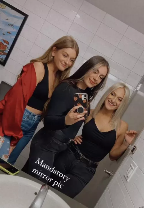 Mirror Pic Mirror Pic