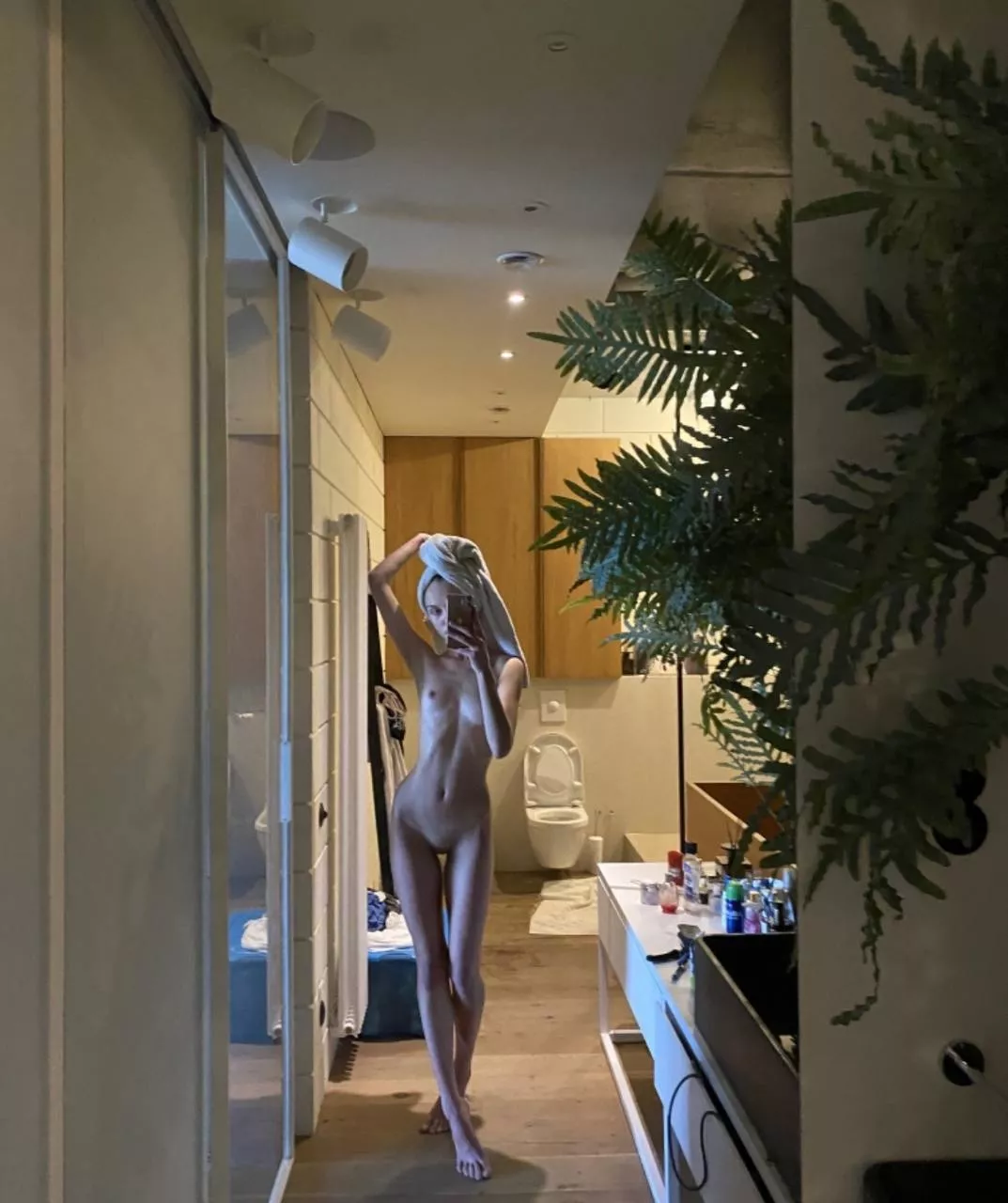 Mirror selfie 😈 Mirror selfie 😈