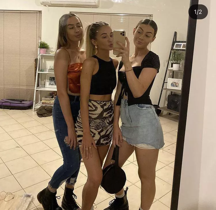 Mirror Selfies Mirror Selfies