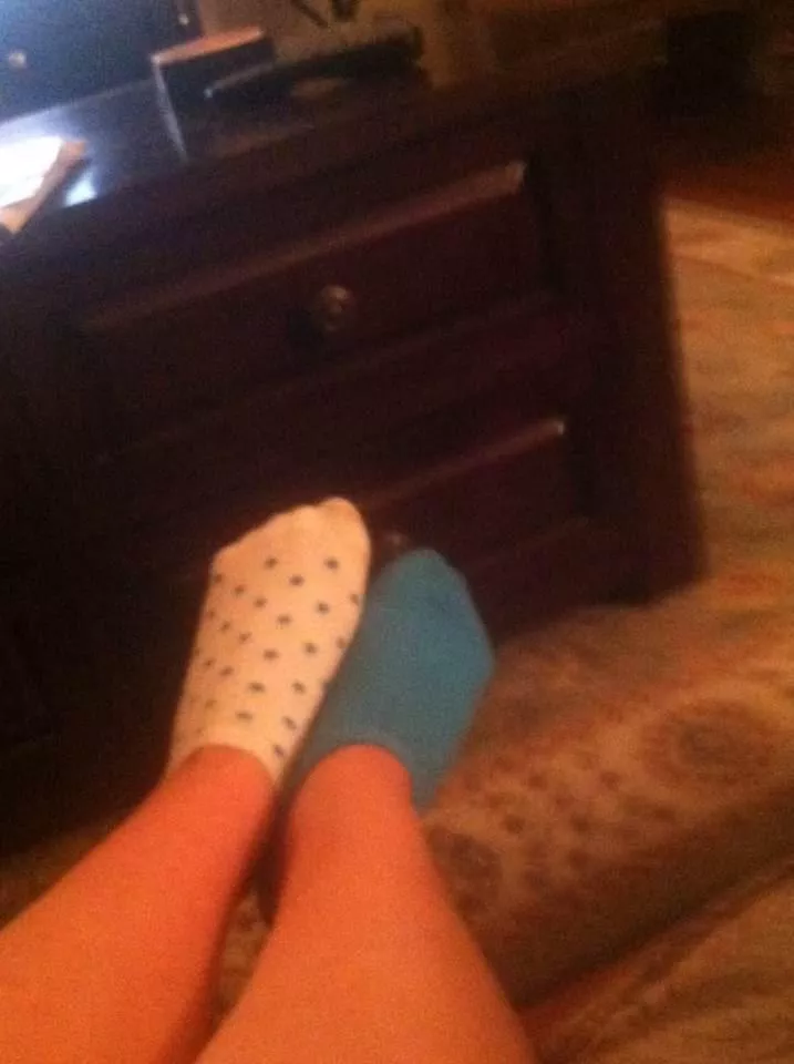 Mismatched Socks Porn - Mismatch socks F(19) nudes : girlsinanklesocks | NUDE-PICS.ORG