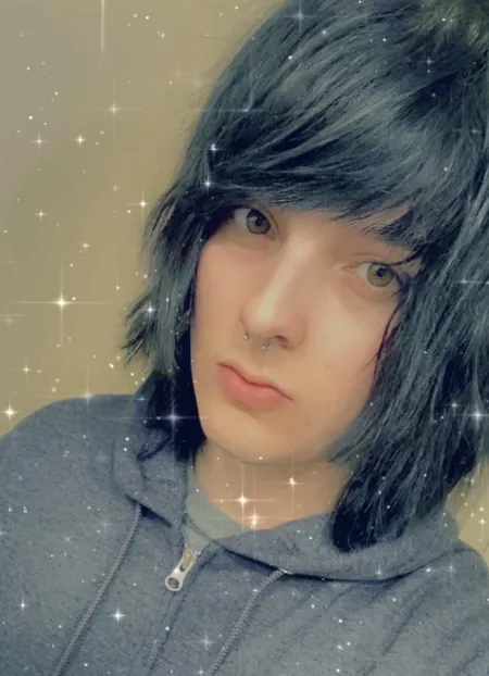 Miss when my hair was this black. Need to dye again! Miss when my hair was this black. Need to dye again!