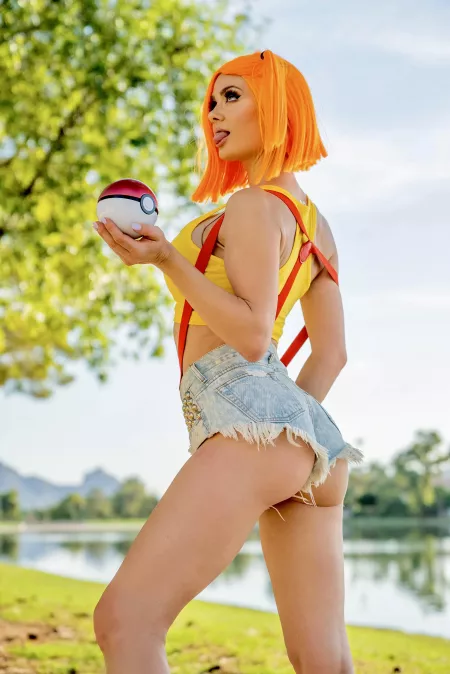 Misty booty tease by Rachallday[self]