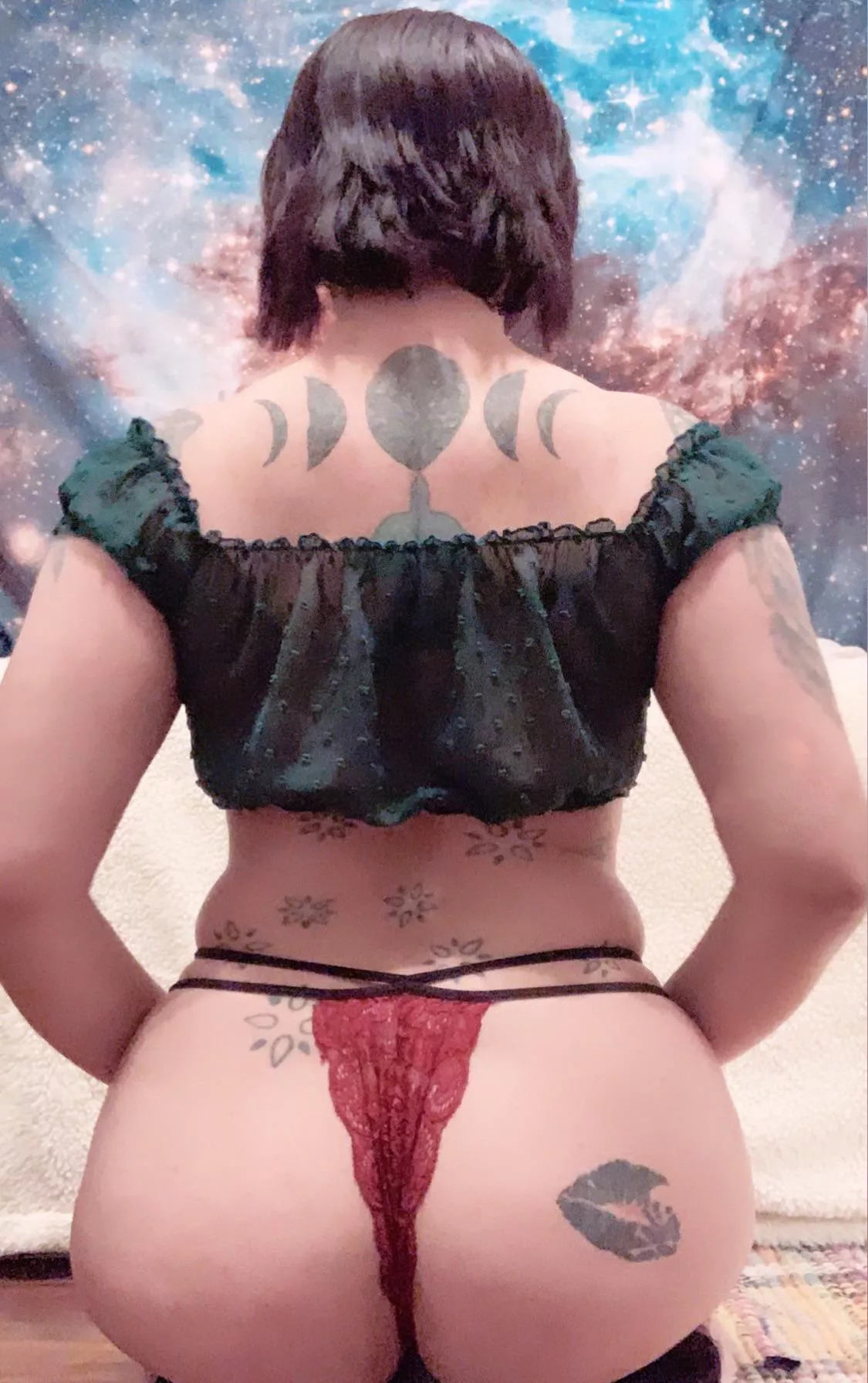 Mixing and matching in the spirit of Christmas!🍑 Mixing and matching in the spirit of Christmas!🍑