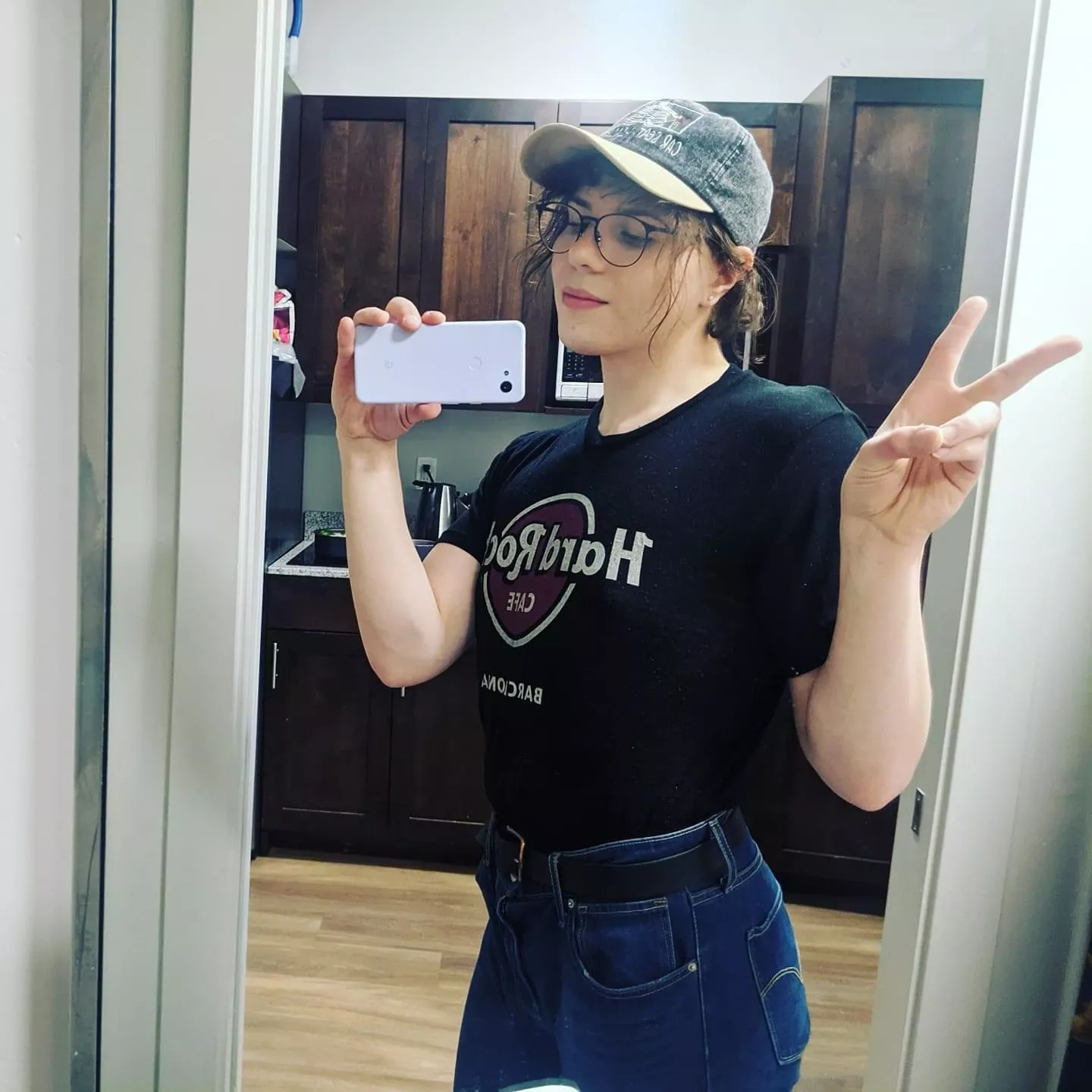 mom jeans all day everyday ✌️