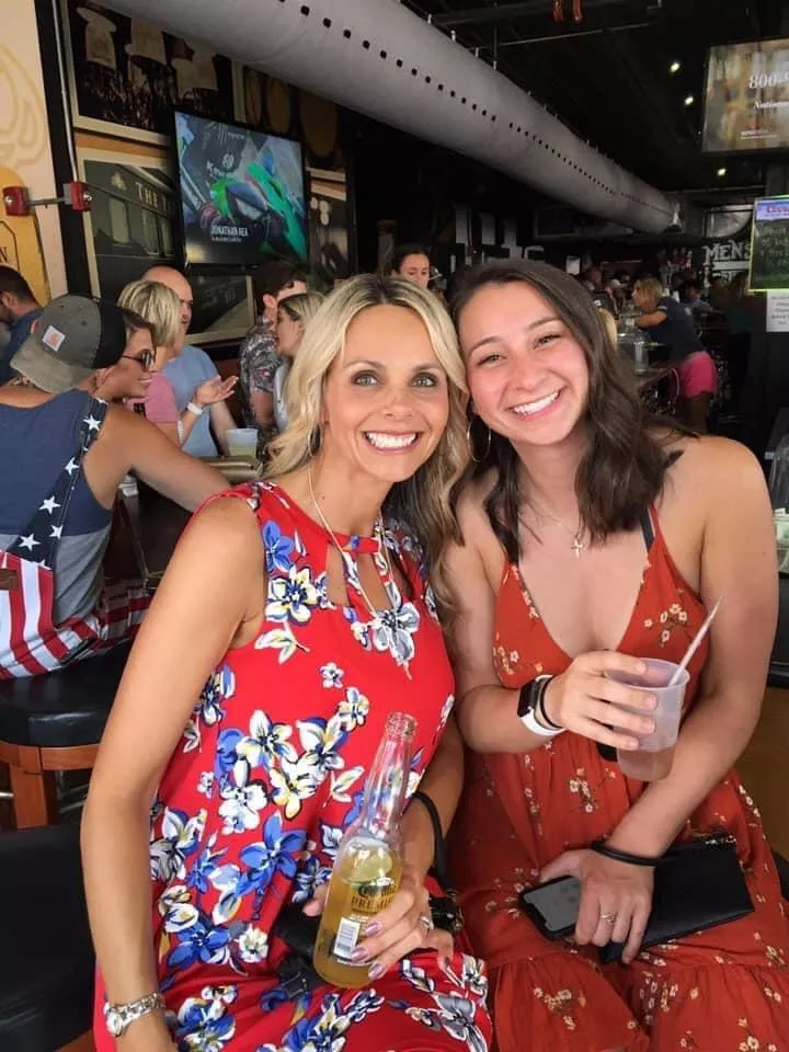 Mom or daughter? [2]