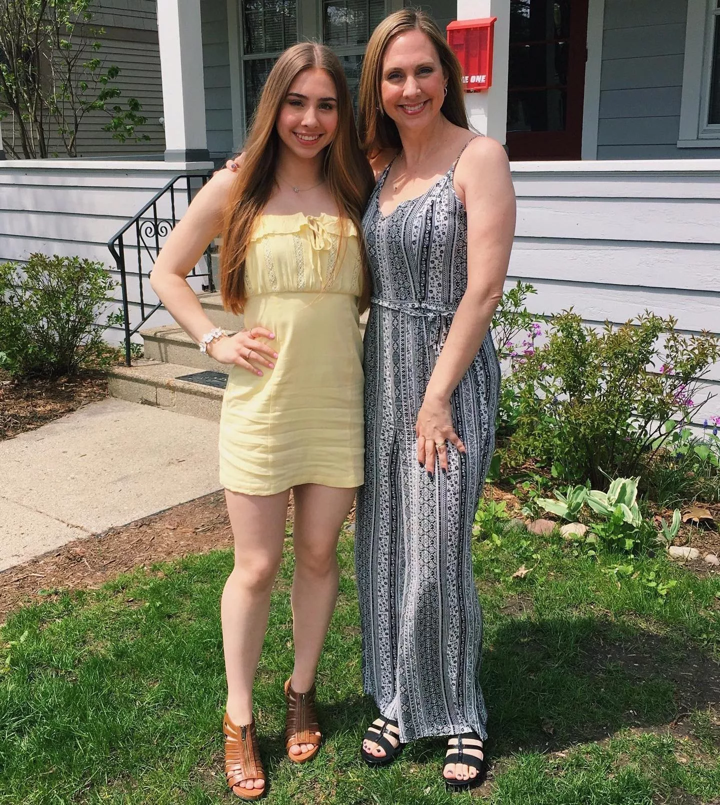 Mom or her daughter?