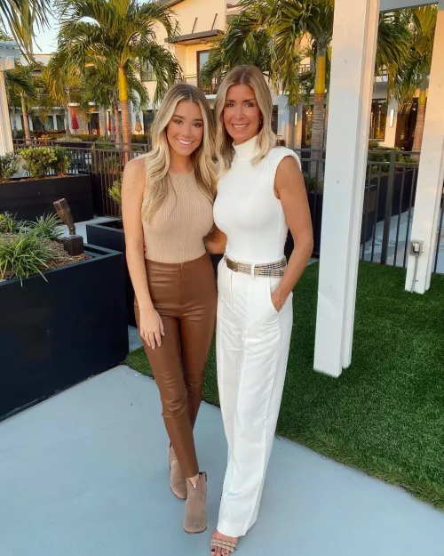 Mom/daughter threesome?