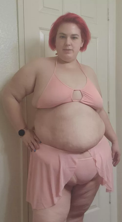 Momma got new lingerie. Does it look sexy?