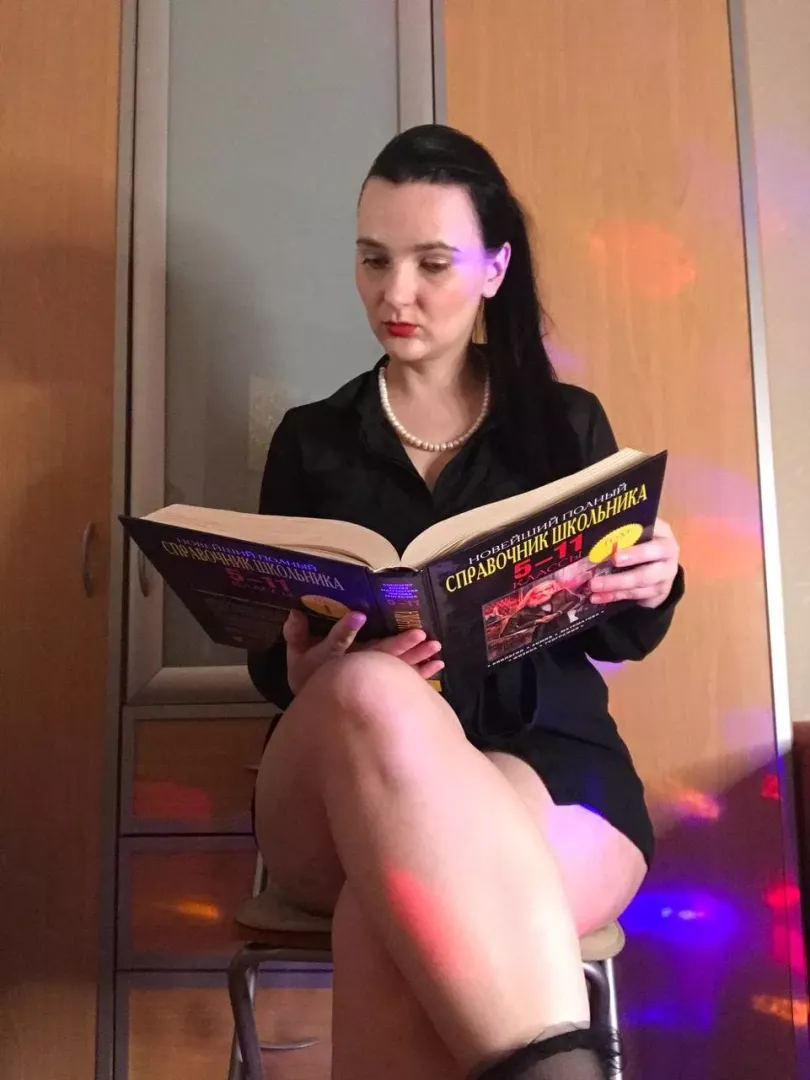 Mommy Dana is very sexy