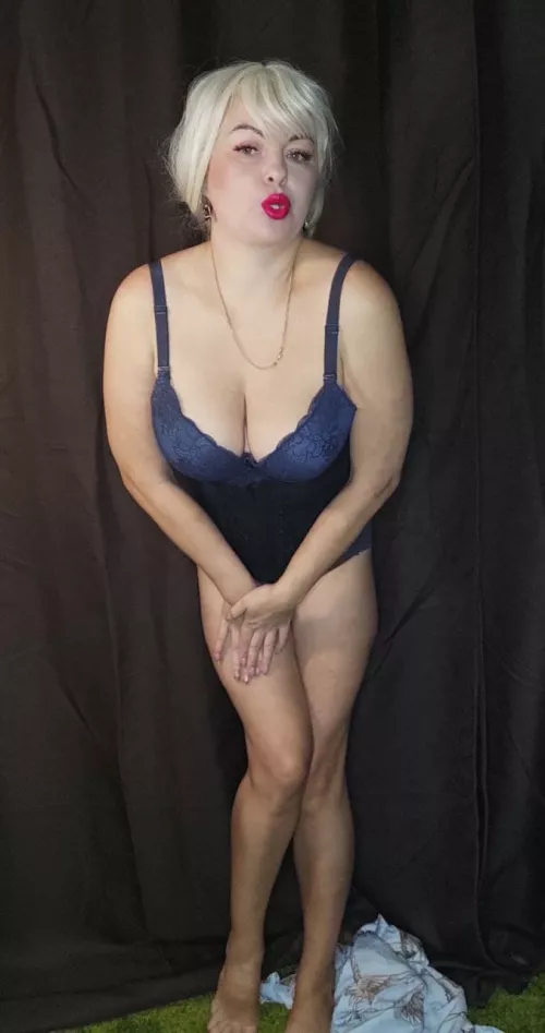 Mommy is very seductive, don't you think? I think your fantasies about me will be the most colorful 殺