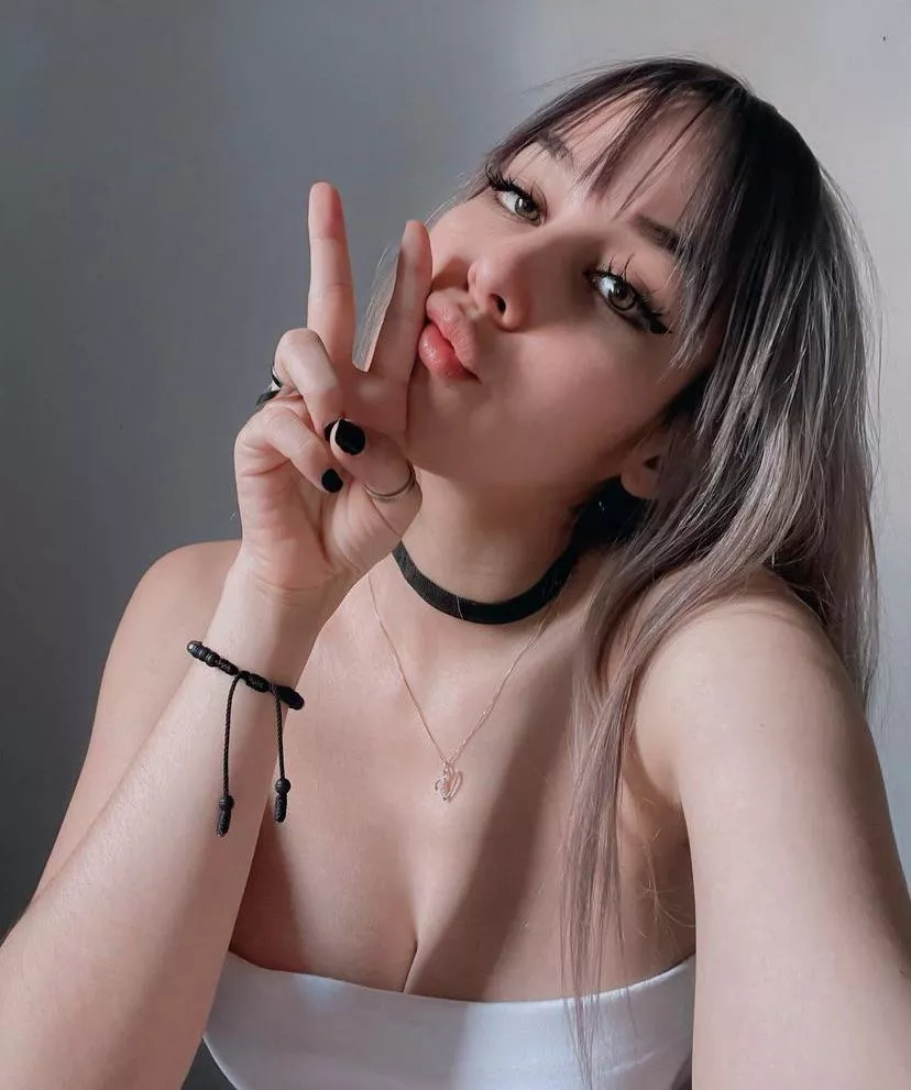 Mommy looking for a submissive sissy slave to owned and explore into the full lifestyle… Snapchat: clara_devis Mommy looking for a submissive sissy slave to owned and explore into the full lifestyle… Snapchat: clara_devis