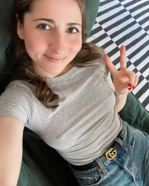 mommy looking for a submissive sissy slut to owned and explore into full lifestyle Snapchat:mistressirena