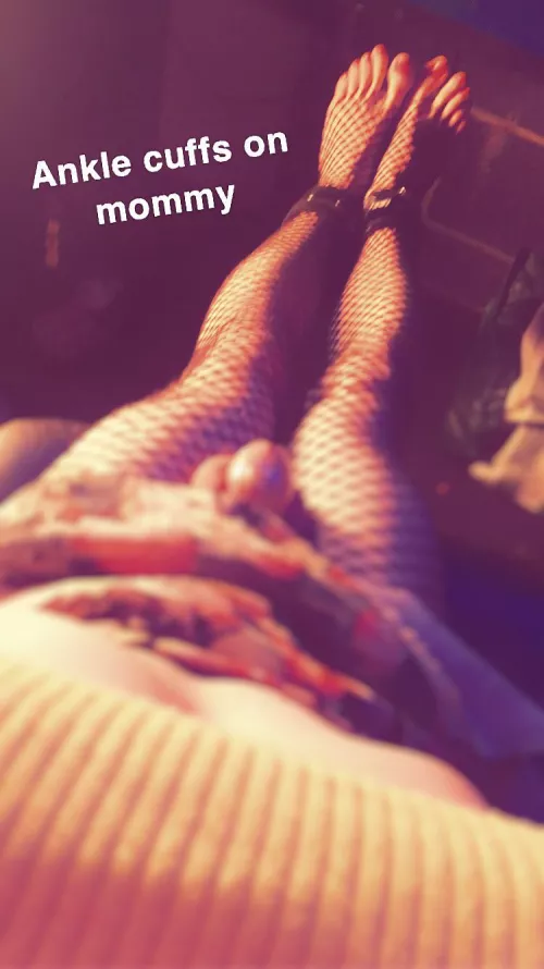 Mommy told me to expose my pathetic clitty for her on Reddit so here I am 🤷🏻♀️🤷🏻♀️