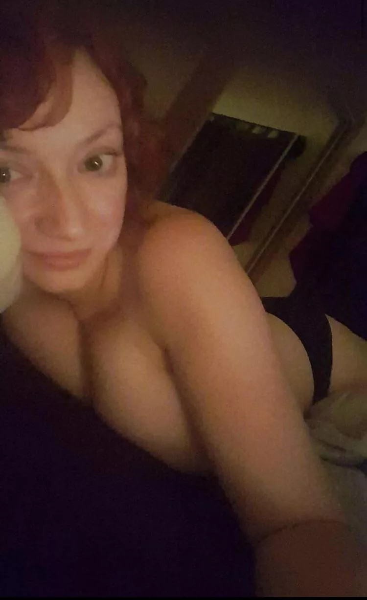 Mommy wants a big bull to suck on ???