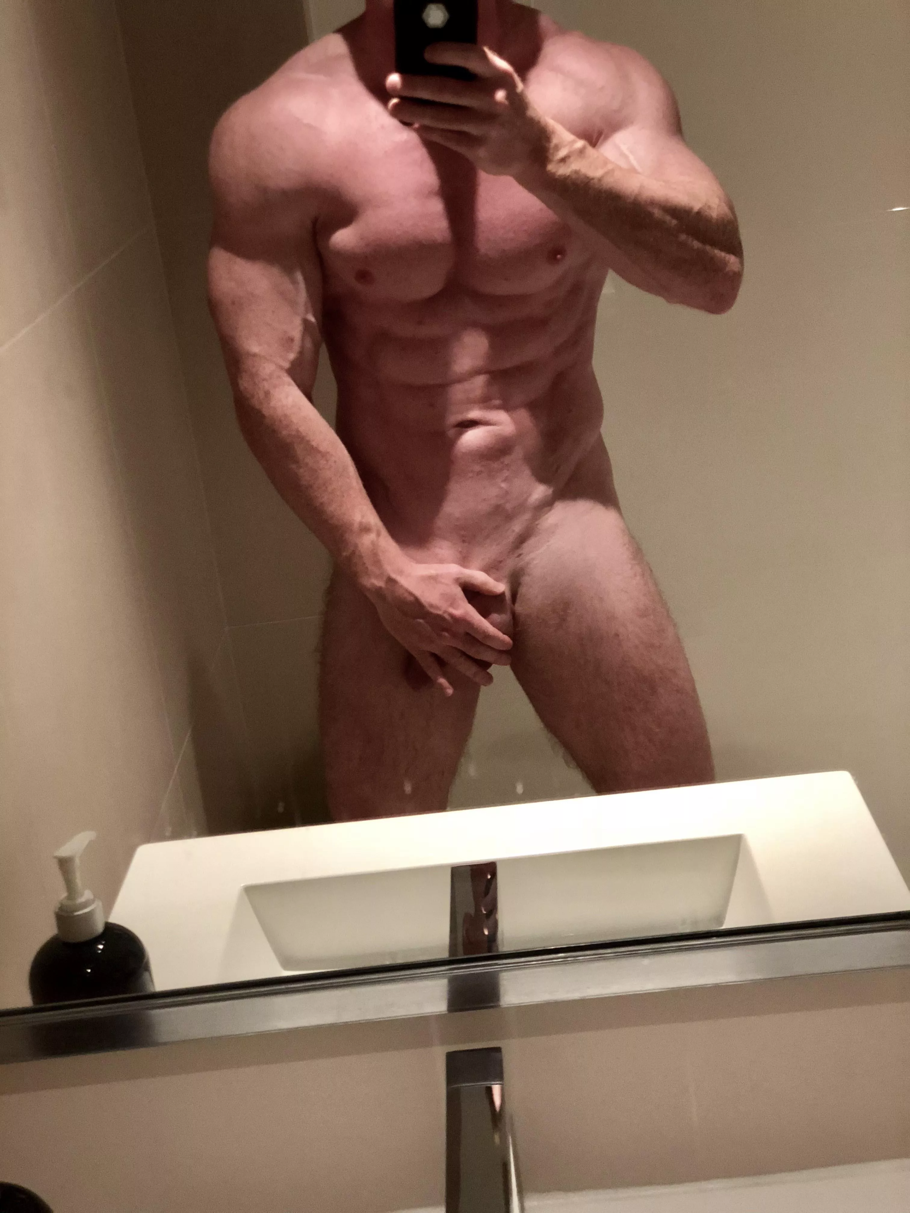 Monday (m)orning pump to start the week off right Monday (m)orning pump to start the week off right