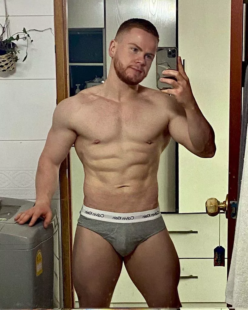 Monday morning workout done 💪🏻 Monday morning workout done 💪🏻